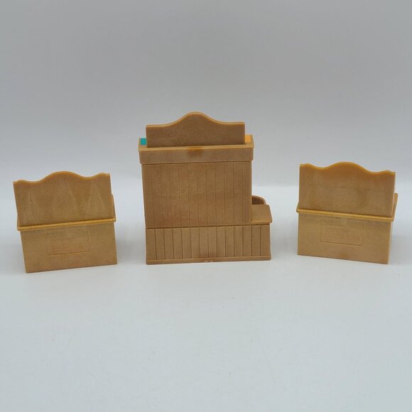 Sylvanian Families Calico Critters Grocery Market Food Corner Shelves With 2 Stu - Picture 5 of 7